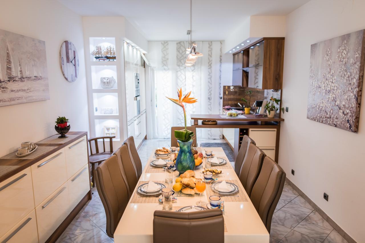Lct Blue Lions Apartments Podstrana Room photo